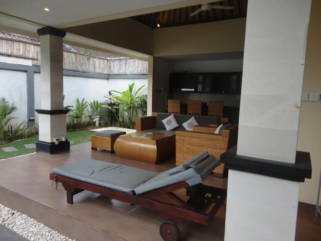 Villa Kamar Madu Seminyak