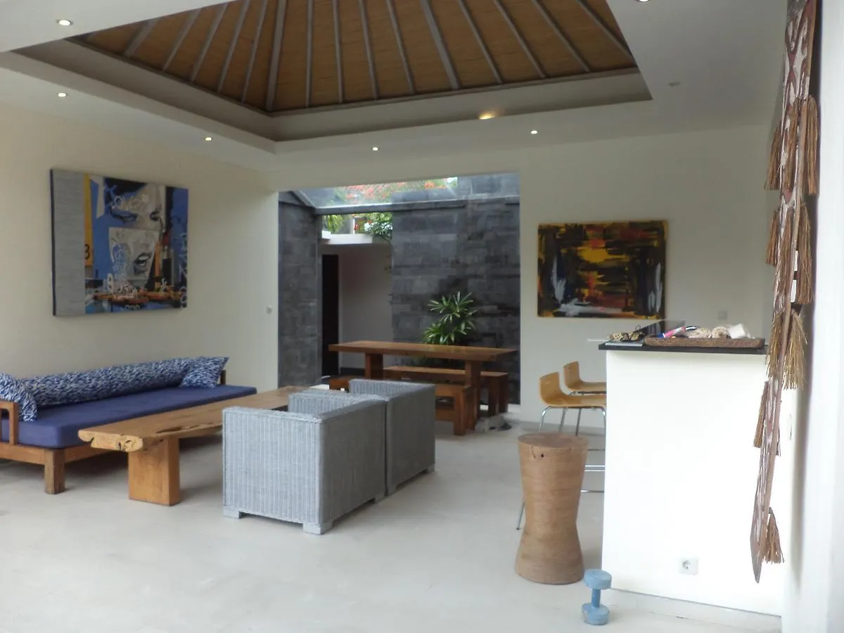 Villa Kamar Madu Seminyak
