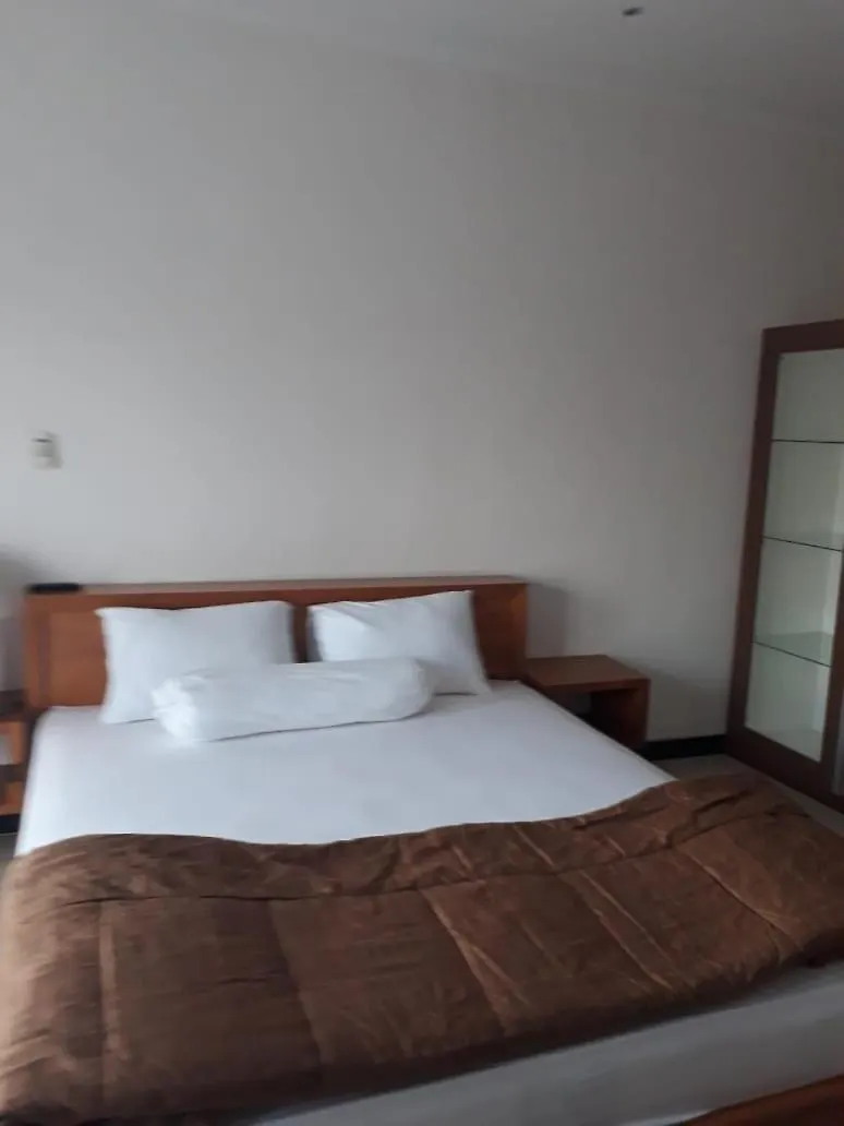 Villa Kamar Madu Seminyak  Indonesia