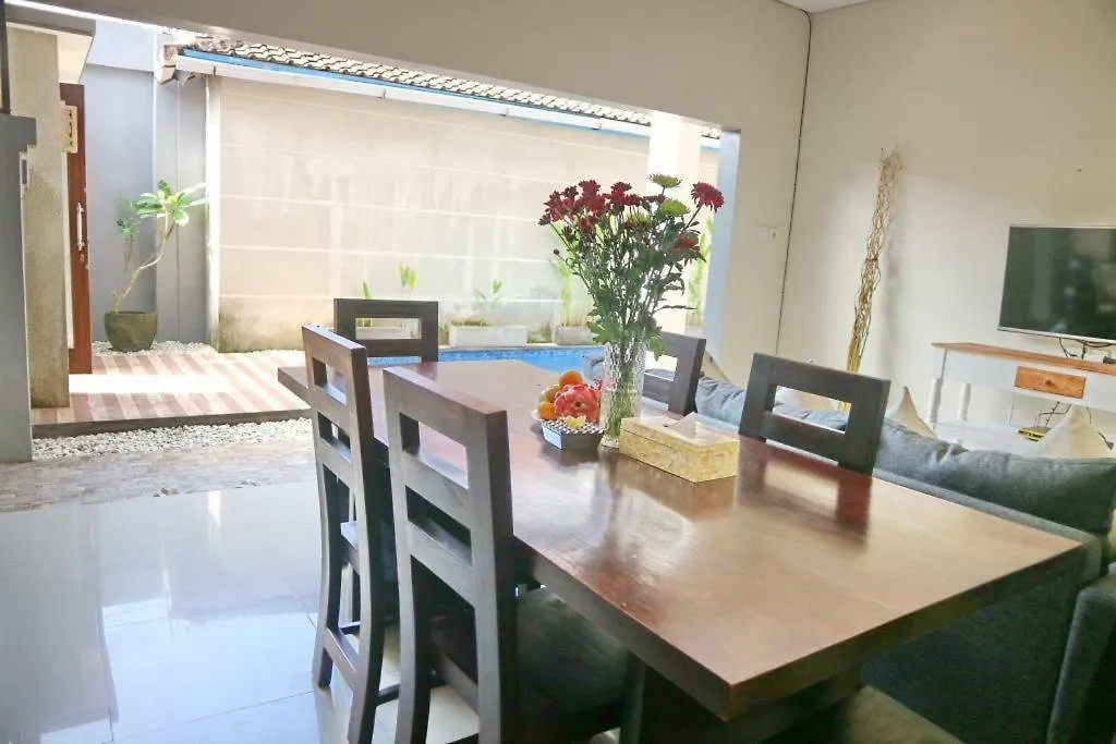 Villa Kamar Madu Seminyak   Seminyak (Bali)